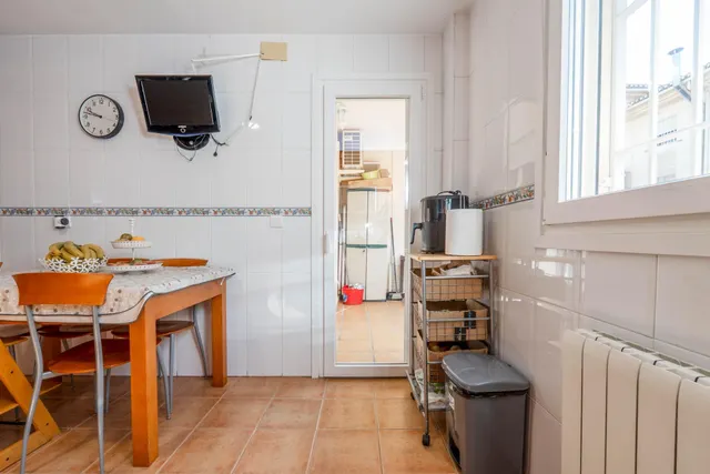 Espectacular chalet adosado en el Vial de Churriana de la Vega: eficiencia, confort y listo para entrar a vivir! — 26