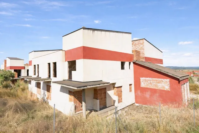 Promoción de obra parada del año 2007 al 50%, Suelo urbaniza - foto 3
