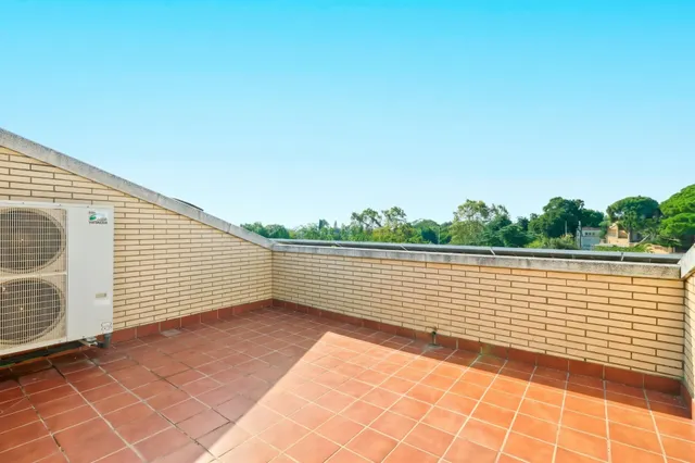 Exclusiva casa con piscina , ascensor y placas solares en llavaneres — 35
