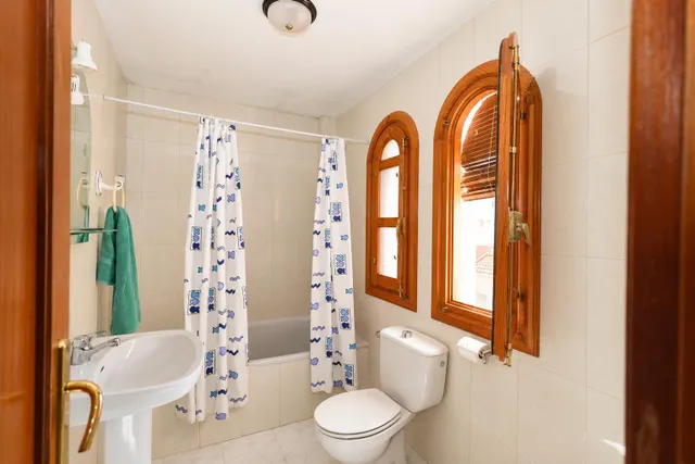 Chalet independiente con piscina en Híjar, Las Gabias — 33