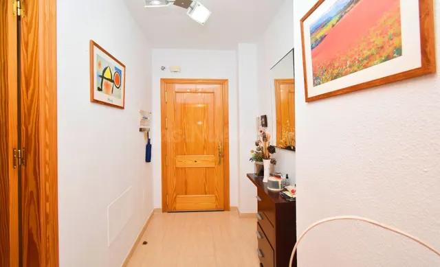 ¡Espectacular piso en Las Cabañuelas Altas! ¡Oportunidad de  - foto 2