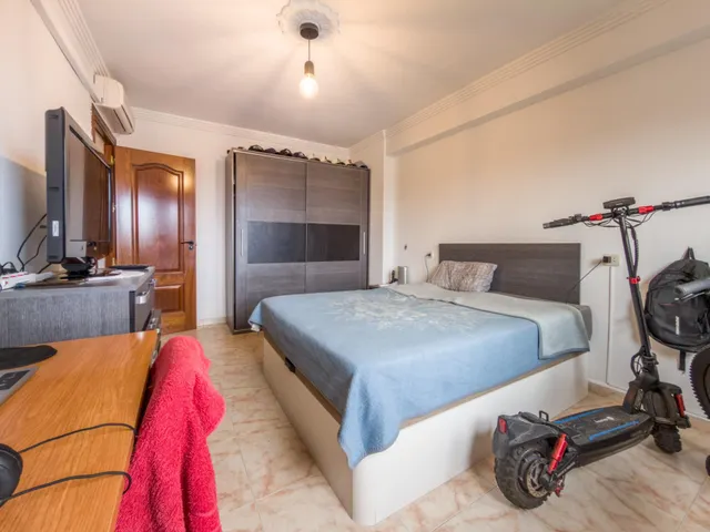 Piso de 3 Dorm. en Armilla (frente al AYUNTAMIENTO y Metro) — 24