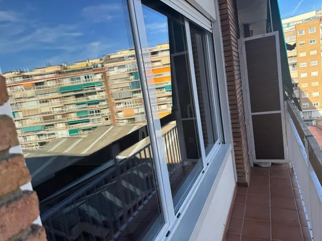 Pis en lloguer - les corts — 10