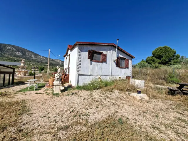¡¡ VENTA DE NEGOCIO CASAS MADERA EN LA ROMANA !! - foto 3