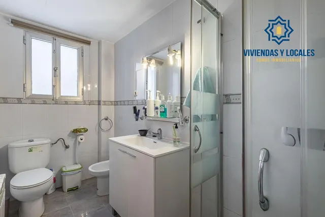 Piso amplio y luminoso en Ronda–Arabial — 21