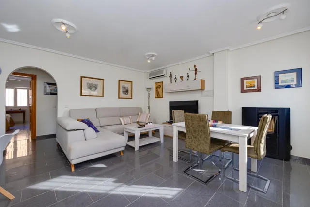 MAGNIFICO CHALET INDEPENDIENTE CON PISCINA PRIVADA Y VISTAS AL CAMPO DE GOLF EN CIUDAD QUESADA — 10