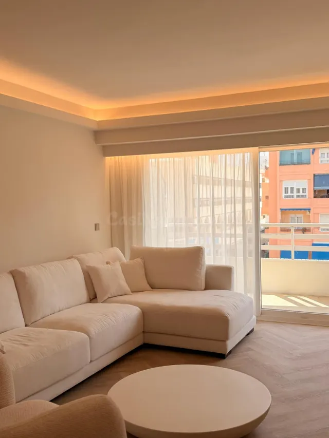 Vivienda de lujo reformada en Av General Marvá, Alicante - foto 2