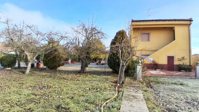 CASA CON TERRENO RÚSTICO VENTA ALMENARA DE TORMES. Urbis te  - foto 3