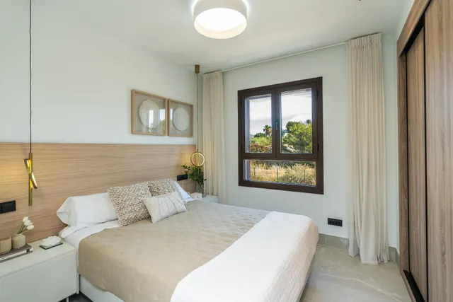 Un nuevo proyecto en La Cala Resort compuesto por 26 amplios adosados en primera línea de golf con vistas panorámicas sobre el residencial y el valle de Mijas. — 28