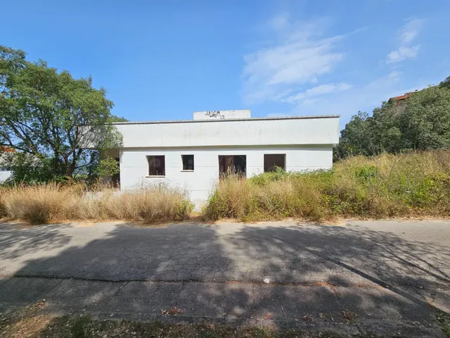 Casa aislada con obra parada - foto 4
