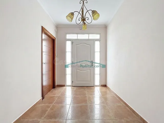 Chalet adosado en alquiler en Alboraya (Valencia) - foto 4