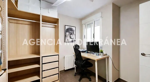 AMPLIA VIVIENDA DE 3 habitaciones JUNTO AL MERCADO MUNICIPAL DE PICASSENT — 36
