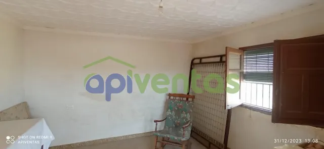 Casa con terreno y nave, LA ESCUCHA — 43