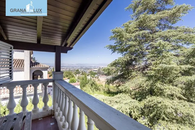 CASA PAREADA EN LA ZUBIA CON PISCINA, ZONA DE BARBACOA Y JARDÍN — 17