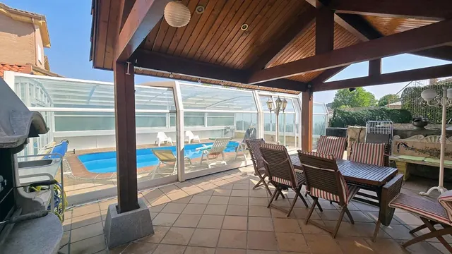 En alquiler última habitación con baño privado, piscina, limpieza y wifi incluidos en Villanueva de la Cañada — 2