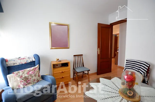 Gran amplitud y luminosidad en este piso exterior con terraza en urbanización vallada — 22