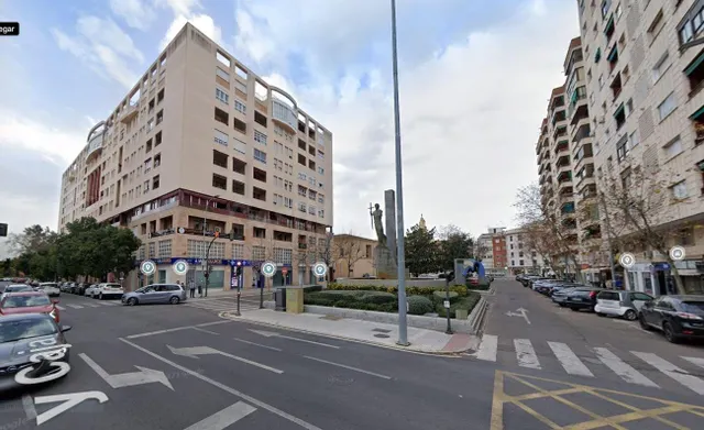 ALQUILER OFICINA EN ENTREPLANTA- EDIFICIO PRESIDENTE-CENTRO  - foto 2