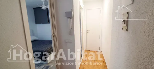 Oportunidad inmejorable junto al mar en este luminoso piso exterior con ascensor pegado a El Perellonet — 13