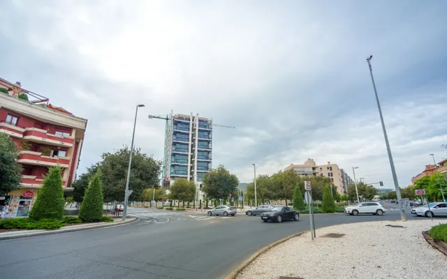 PLAZA DE APARCAMIENTO EN AVENIDA CAÑITO BAZÁN — 7