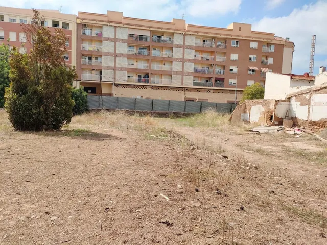 PARCELA URBANA EN ZONA CREMOR - foto 2