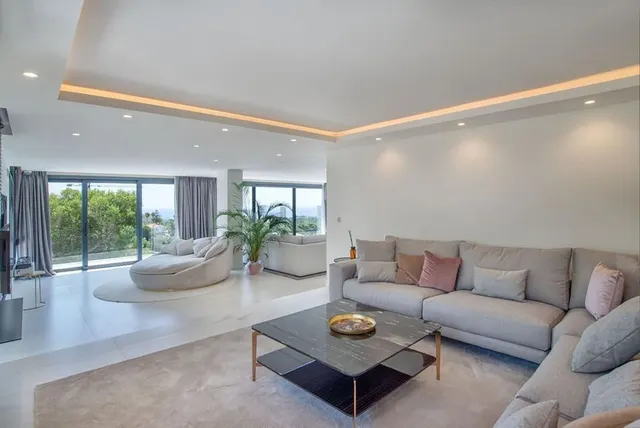 Chalet 7 habitaciones 669m² en venta - Marbella — 7