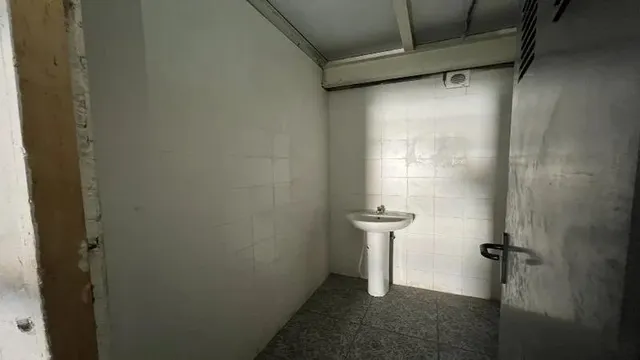 Nave industrial 150m² en venta - Ceuta — 12