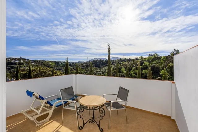 Chalet 6 habitaciones 336m² en venta - Costa del Sol — 49