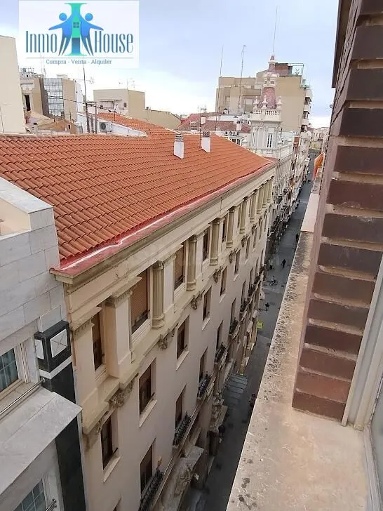 PISO EN VENTA ZONA CENTRO - foto 3