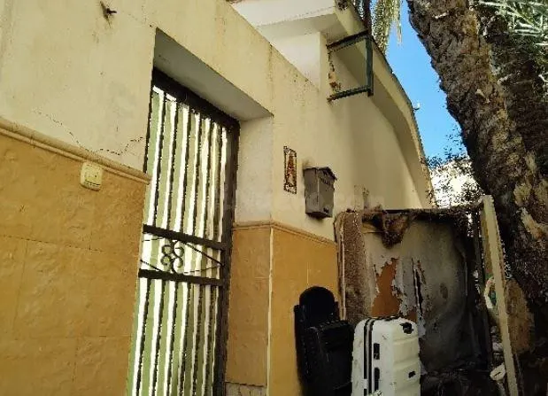 SE VENDE casa OKUPA en C Gil Polo 3 de Málaga - foto 4