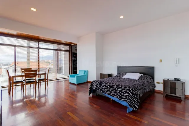 Casa 4 habitaciones 584m² en venta - Aranjuez alto - foto 4