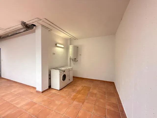 Bungalow con jardín privado, garaje y piscina comunitaria en Santa Pola — 36