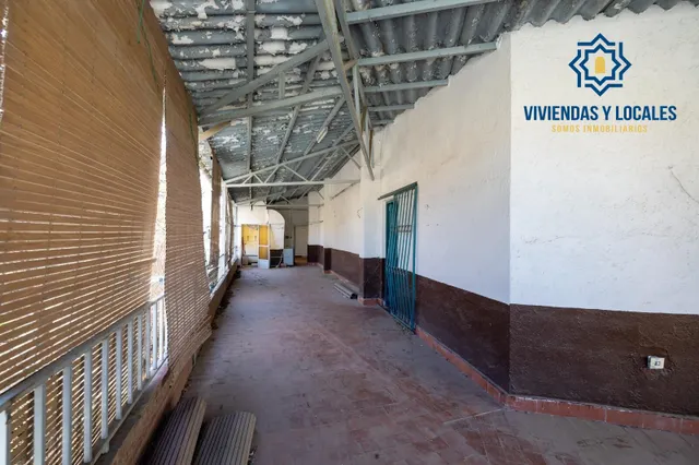Edificio con gran potencial de desarrollo residencial en Zaidín – Granada — 44