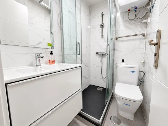 EXCLUSIVA VIVIENDA CON REFORMA INTEGRAL EN AV DE OPORTO — 17
