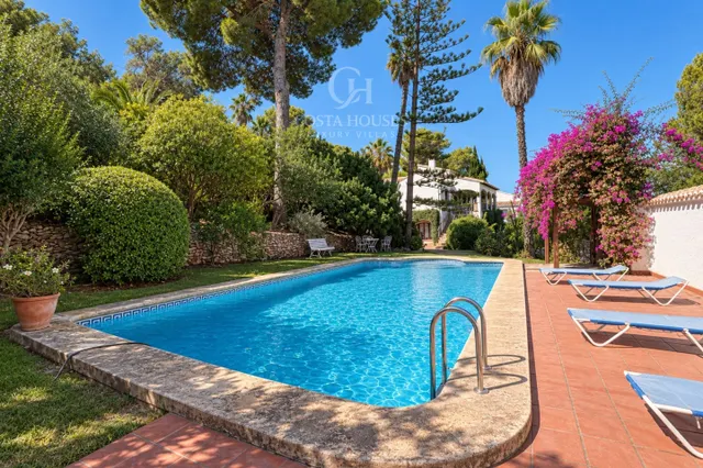 VILLA JARDI · DOBLE PARCELA, JARDINES MADUROS Y VISTAS AL MONTGÓ EN EL TOSALET JÁVEA — 42