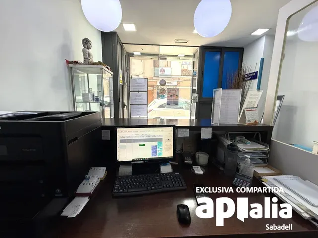 LOCAL COMERCIAL EN BARBERRÀ DEL VALLÉS — 19