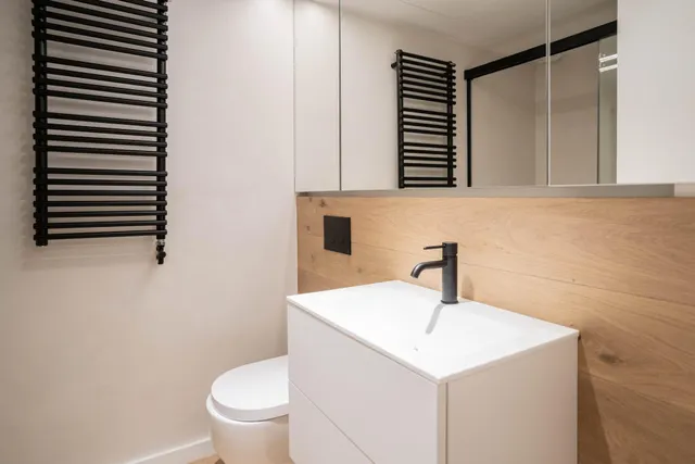Piso en venta en carrer d'Avinyó — 19
