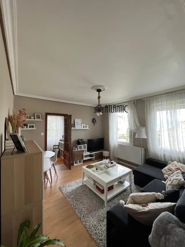 Casa 10 habitaciones 283m² en venta - Centro Urbano — 27