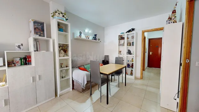 Amplia vivienda en Medina Azahara de 3 dormitorios con terra - foto 3