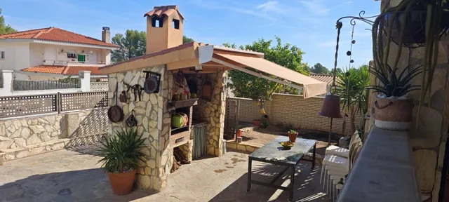Espectacular Chalet Adosado con Piscina, Terrazas y Diseño Exclusivo — 18