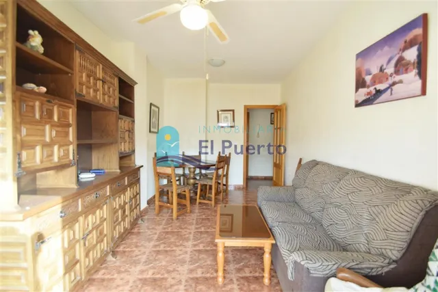 PISO AMPLIO Y LUMINOSO CERCA DE LA PLAYA – REF. 717 - foto 3