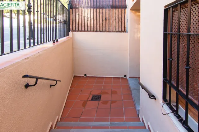 Piso de dos dormitorios con garaje en cuesta Escoriaza — 24
