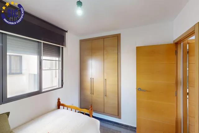 Piso de 2 habitaciones, garaje y trastero en la zona Norte de Castellón frente al estadio Castalia — 22