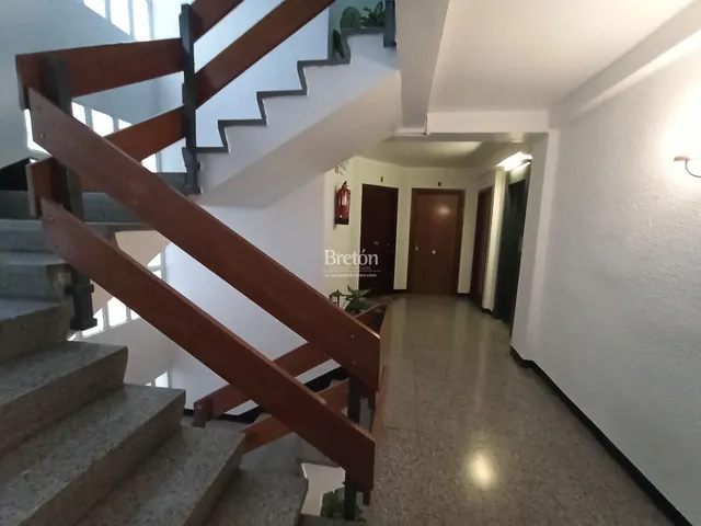 Amplia vivienda de 4 dormitorios con balcón en San Antonio María Claret — 31