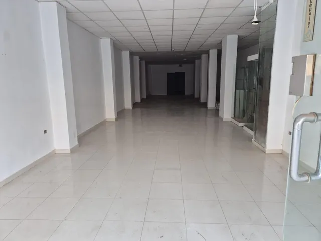 SE VENDE PLANTA BAJA EN CALLE PLÀ DE L´ARC — 5