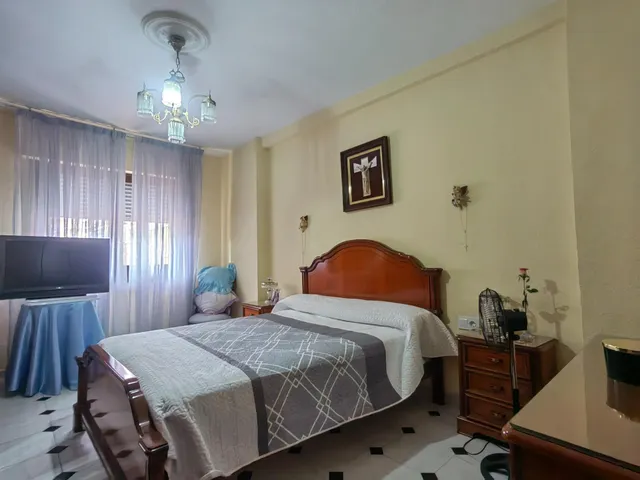AMPLITUD, TERRAZA Y UBICACIÓN A POCOS MINUTOS DE LA PLAYA — 23