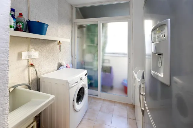 Amplio piso de 4 dormitorios en la prestigiosa urbanización Jardín de la Reina. Garaje y trastero — 12