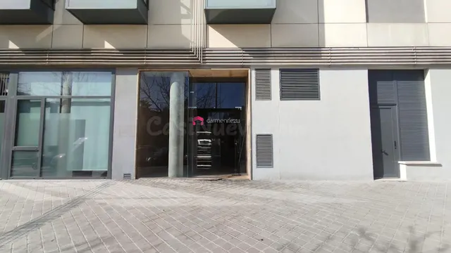 PRECIOSA VIVIENDA EN EL BARRIO DE LA GUINDALERA - DISTRITO S - foto 3