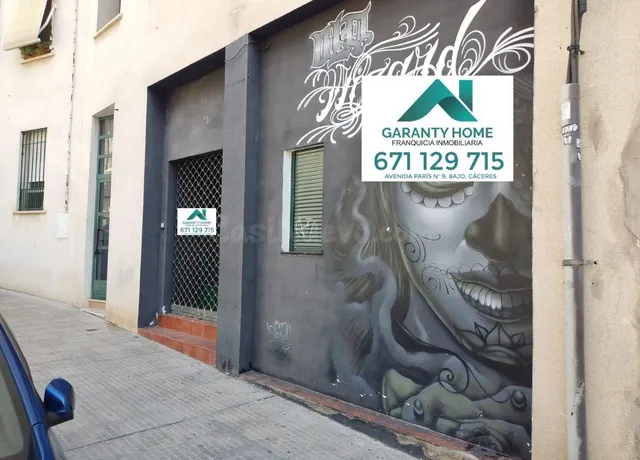 SE ALQUILA LOCAL COMERCIAL EN CÁCERES ZONA CENTRO - foto 2