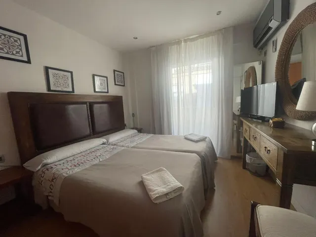 PISO LUMINOSO RONDA ALHAMAR!!!!!!!!!!!!! — 12
