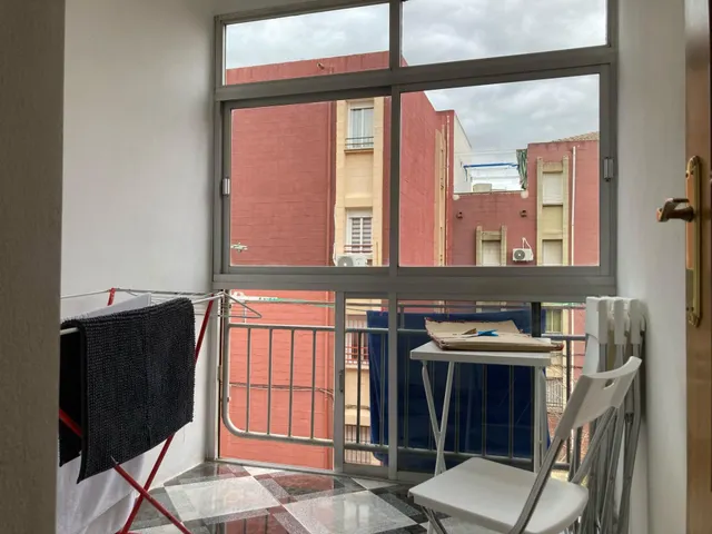 ESTUDIANTES!! 5 habitaciones EN PISO REFORMADO — 6